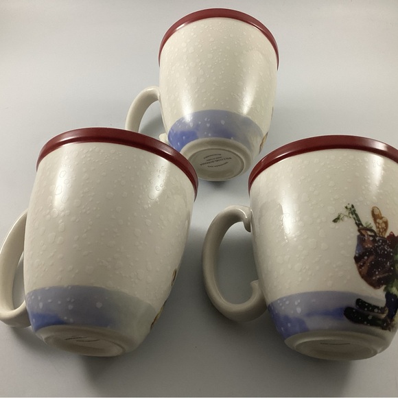William Sonoma Nordic Elf Pre-Owned 3 Piece Mug Set And Santa Spreader - Picture 12 of 13